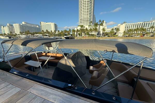 32ft Frauscher Yacht For Sale