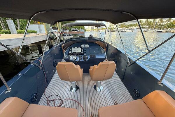 32ft Frauscher Yacht For Sale