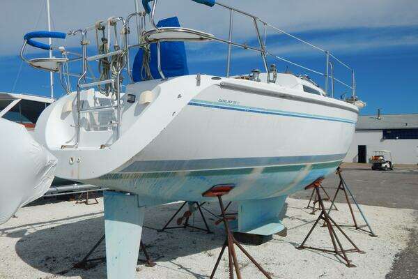 Photo of the 1997 Catalina 28 Mk II "Leon"