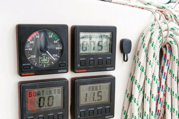 35ft Beneteau Yacht For Sale