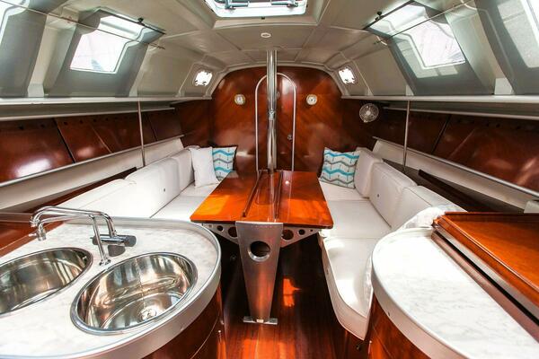 35ft Beneteau Yacht For Sale