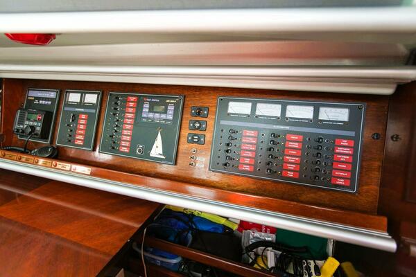 35ft Beneteau Yacht For Sale