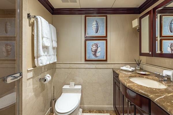 Port Midship Ensuite