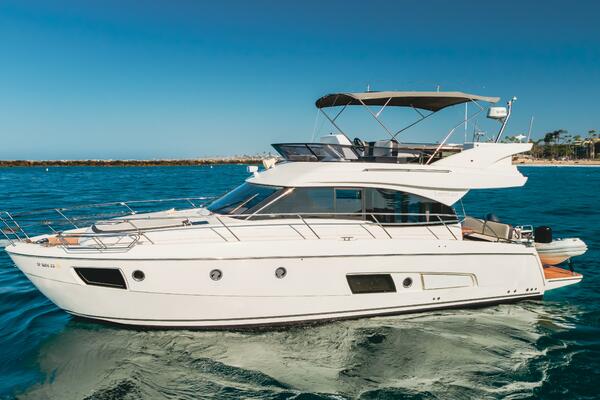 Special Place 42ft Bavaria Yacht For Sale