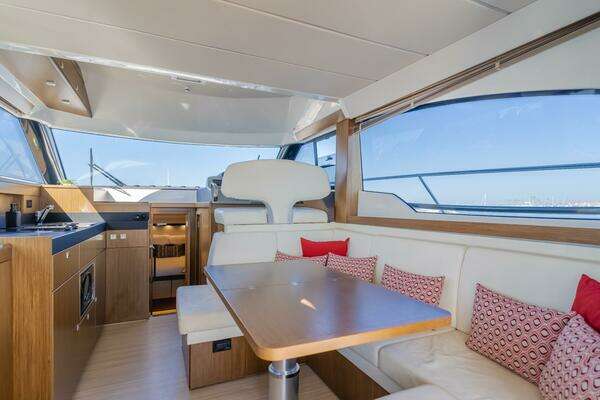 Bavaria Virtess 420 Yacht For Sale