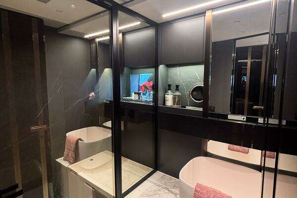 Explorer EX62 Yacht For Sale