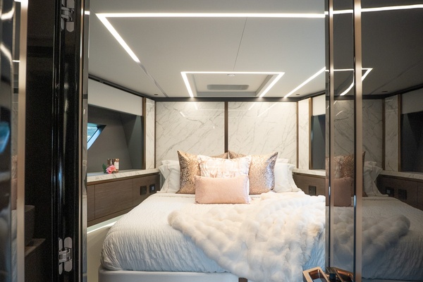 62ft Explorer Yacht For Sale
