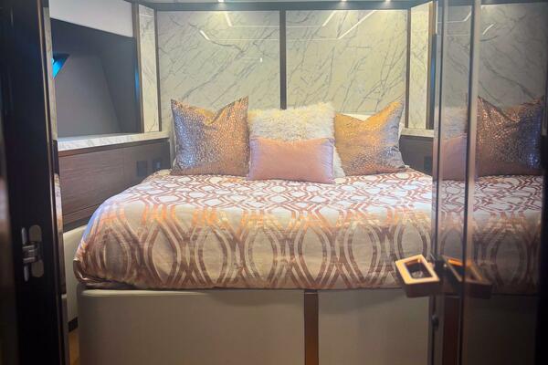 62ft Explorer Yacht For Sale 62ft Explorer Yacht For Sale