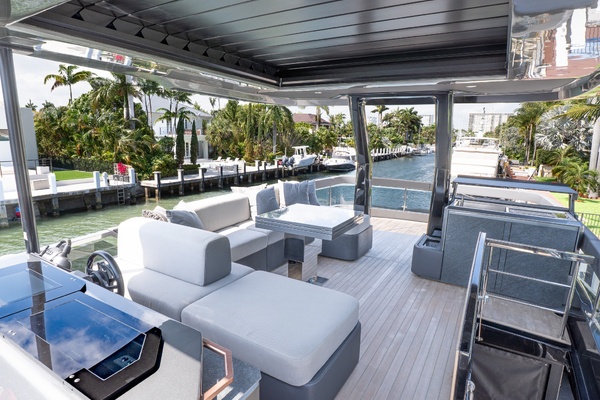 62ft Explorer Yacht For Sale
