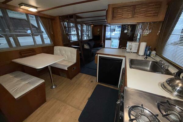41ft Gulf Commander Yacht For Sale