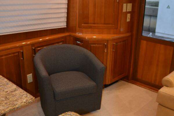 Hatteras Convertible Yacht For Sale