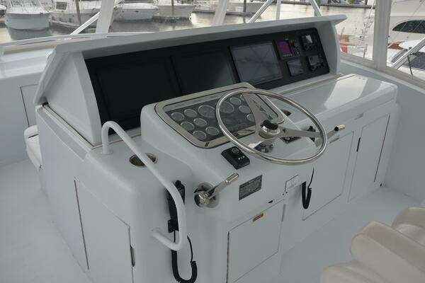 Hatteras Convertible Yacht For Sale