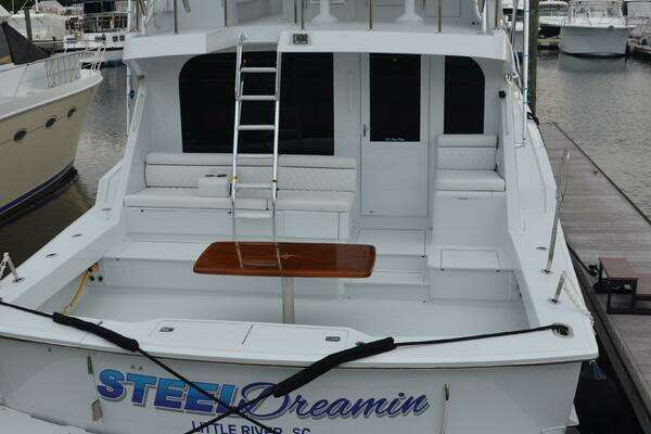 Hatteras Convertible Yacht For Sale