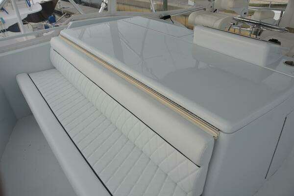 Hatteras Convertible Yacht For Sale