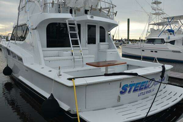 Hatteras Convertible Yacht For Sale