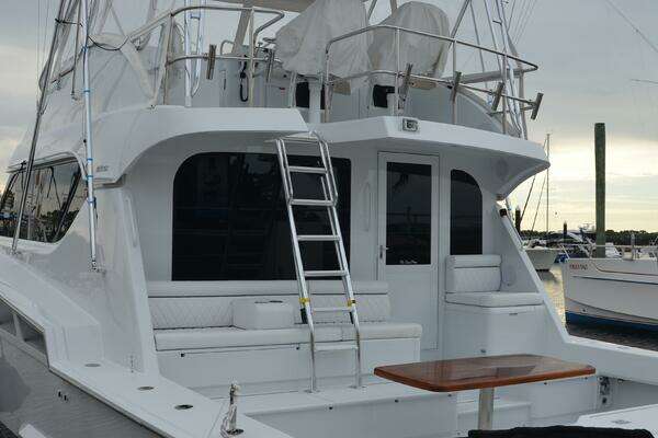Hatteras Convertible Yacht For Sale