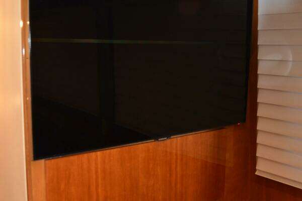 Hatteras Convertible Yacht For Sale