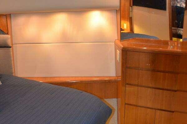 Hatteras Convertible Yacht For Sale