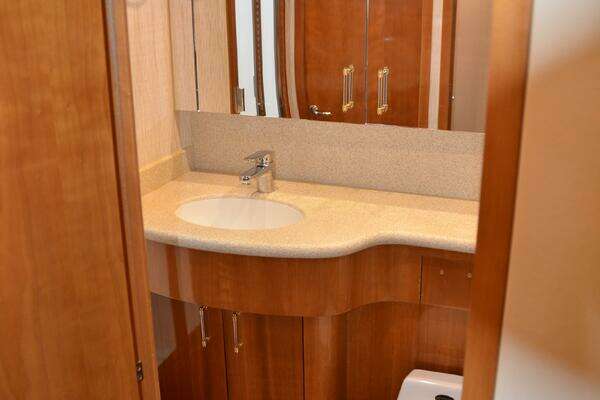 Hatteras Convertible Yacht For Sale