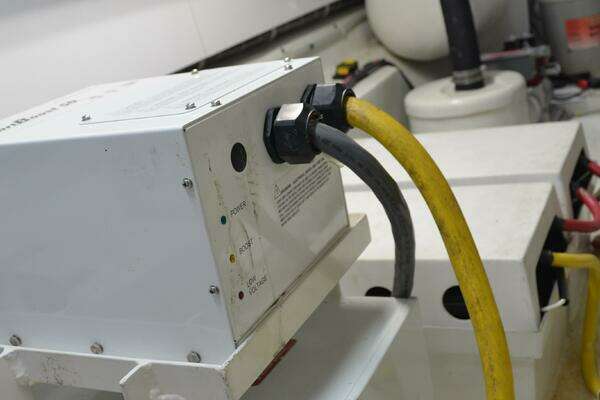 Hatteras Convertible Yacht For Sale