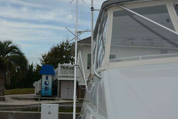 Hatteras Convertible Yacht For Sale