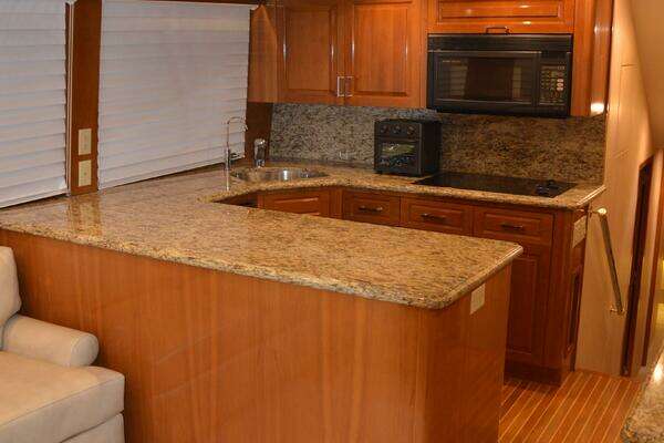 Hatteras Convertible Yacht For Sale