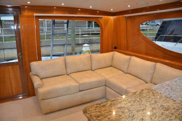 Hatteras Convertible Yacht For Sale
