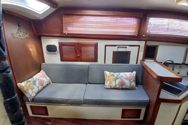Star Gazer 43ft Irwin Yacht For Sale