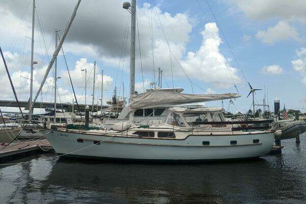 43-ft-Irwin-1986-Star Gazer-Titusville Florida United States yacht for sale