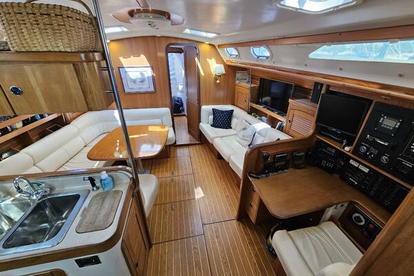 Surprise 47ft Catalina Yacht For Sale