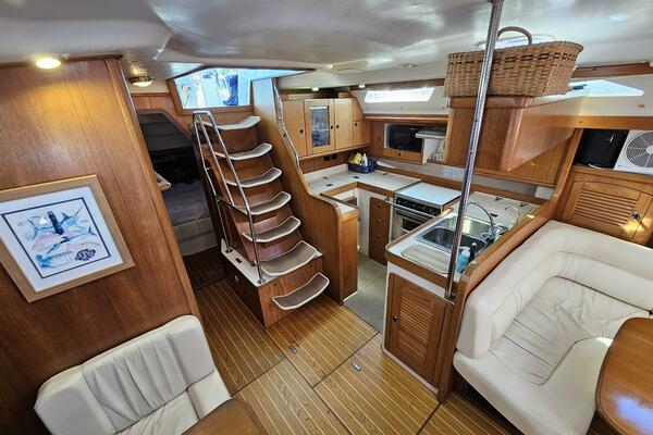 Surprise 47ft Catalina Yacht For Sale