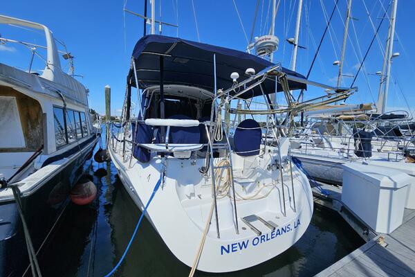 Surprise 47ft Catalina Yacht For Sale