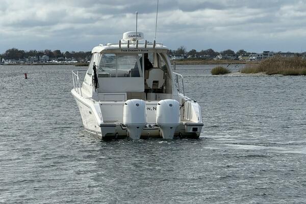 32ft Pursuit Yacht For Sale