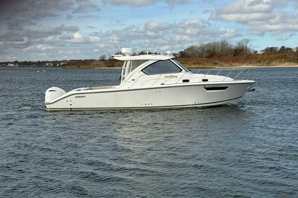 32ft Pursuit Yacht For Sale