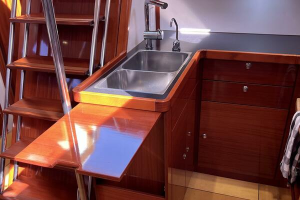 The Jonathan Shepard 46ft Hanse Yacht For Sale