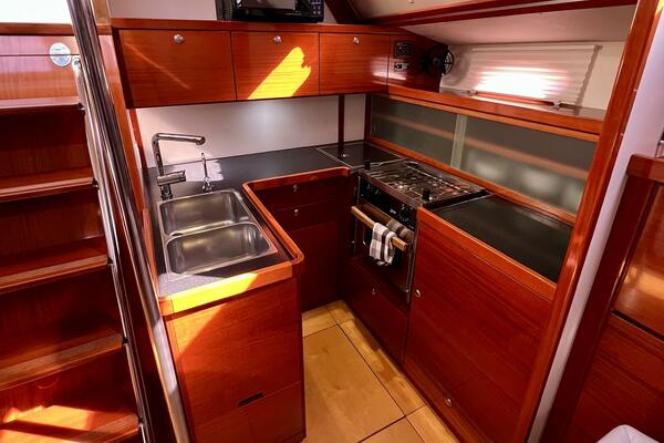 The Jonathan Shepard 46ft Hanse Yacht For Sale