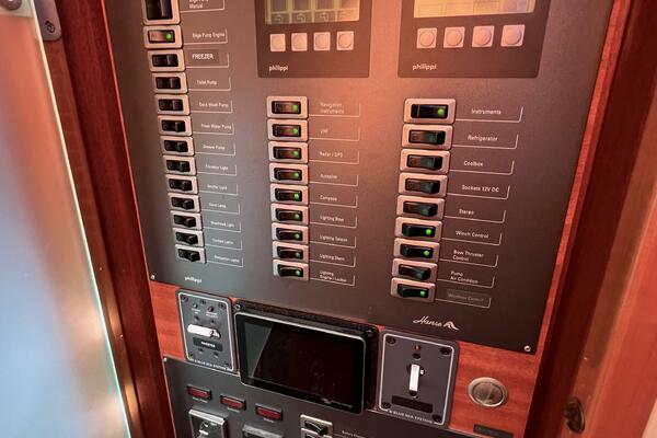 The Jonathan Shepard 46ft Hanse Yacht For Sale