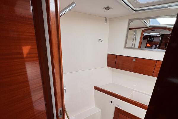 The Jonathan Shepard 46ft Hanse Yacht For Sale