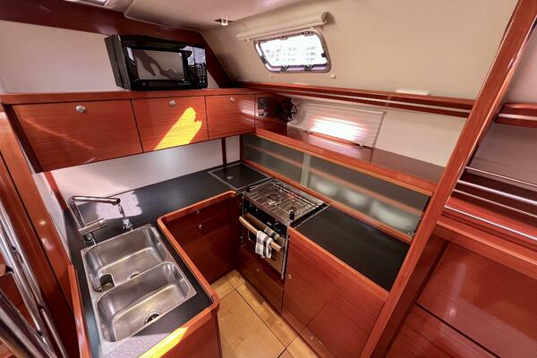 The Jonathan Shepard 46ft Hanse Yacht For Sale