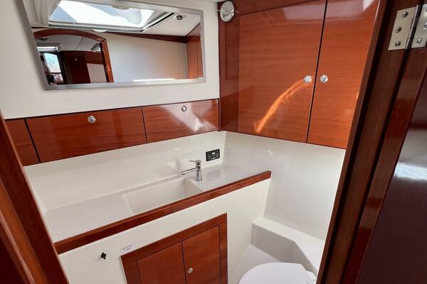 The Jonathan Shepard 46ft Hanse Yacht For Sale