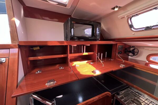 The Jonathan Shepard 46ft Hanse Yacht For Sale