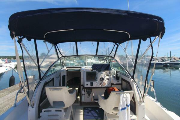 23ft Grady White Yacht For Sale