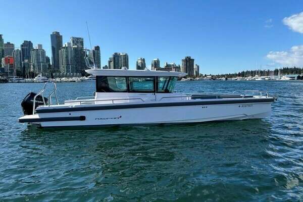 28-ft-Axopar-2022-28 CABIN BENCH- Vancouver British Columbia Canada  yacht for sale 28-ft-Axopar-2022-28 CABIN BENCH- Vancouver British Columbia Canada  yacht for sale