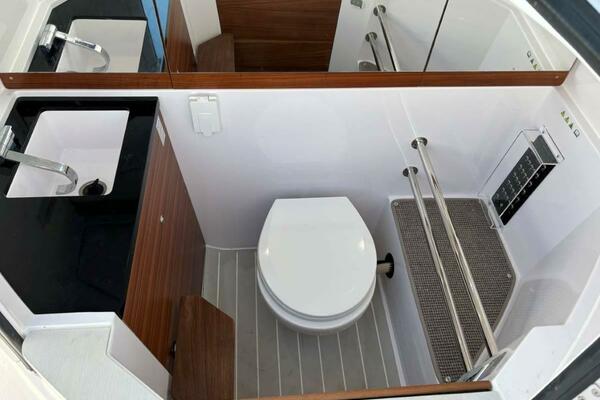 28ft Axopar Yacht For Sale