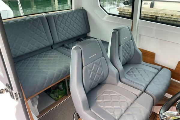 28ft Axopar Yacht For Sale