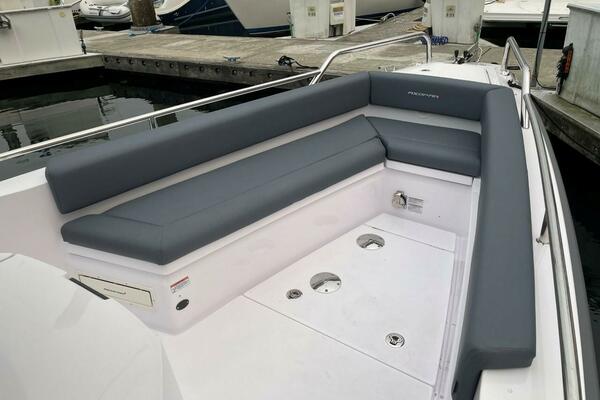 28ft Axopar Yacht For Sale