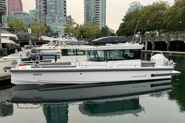 28ft Axopar Yacht For Sale