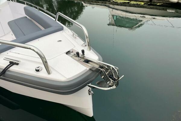 28ft Axopar Yacht For Sale