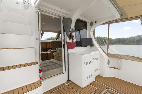 Water Cave 38ft Silverton Yacht For Sale