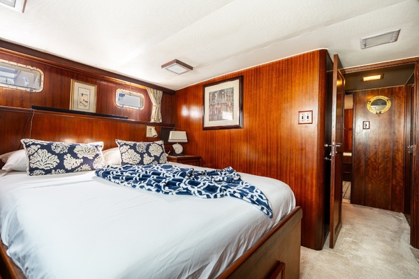 dharma 53ft Hatteras Yacht For Sale